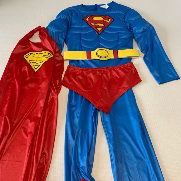 Superman costume - Picture 1 of 16
